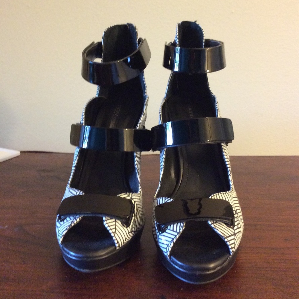 Heels - Picture 2 of 2